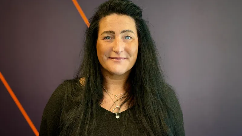 Portrett bilde av Helle V. Rødahl